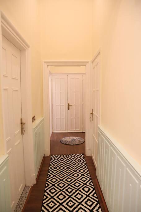 Cozy 2br In Downtown - Mint 21 Apartment Cairo
