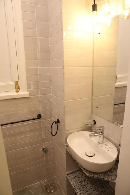 Apartment Cozy 2br In Downtown - Mint 21